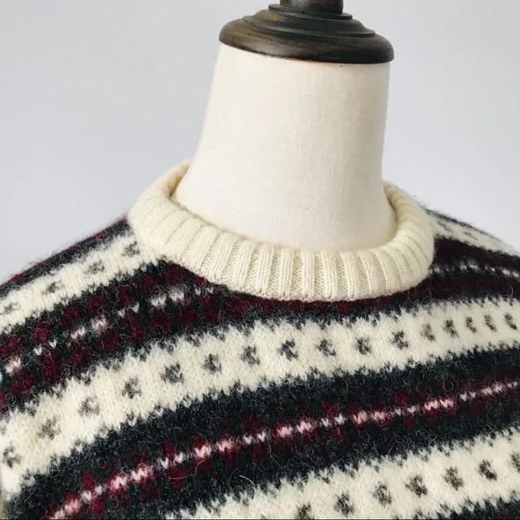 Vintage Shetland Wool Fair Isle Sweater | Made in Hong Kong - Picture 3 of 15